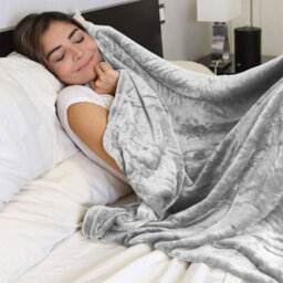 Ameha Fleece Plain Blanket, Lightweight & Reversible Throw For Travel, Bed & Sofa Blanket, Silver Double 150X200Cm - thumbnail 6