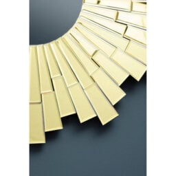 Orsina Small Round Wall Mirror With Sunburst Frame, Decorative Circle Mirror, Contemporary Accent For Hallway - thumbnail 4