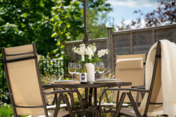 Primrose 4 Seater Dining Set Garden Furniture With Parasol Reclining Chairs Glass Table In Mocha - thumbnail 8