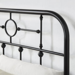 SlumberWorx Ware Victorian Industrial Design Black Metal Bed Frame - Double / King - thumbnail 4