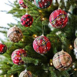 CLEFFNS 16Pcs Christmas Plaid Ball Ornaments 2.36Inch Christmas Tree Hanging Baubles With Snowflake Star Pattern Fabric Wrapped Xmas Balls - thumbnail 3
