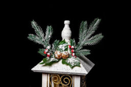 Shatchi 32Cm Battery Operated Wooden Lantern Lamp Leds Glitter Snow Covered Indoor Christmas Decorations, Wood, Warm White - thumbnail 4