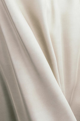 Bricoflor Blackout Curtain With Concealed Loops  - Beige-Cream - 2,45 X 1,40 M - Plain - image 1