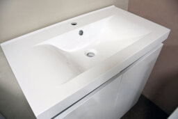 NEWLAND Coast 600mm White Gloss Wall Hung Basin Unit Complete With Basin - thumbnail 4