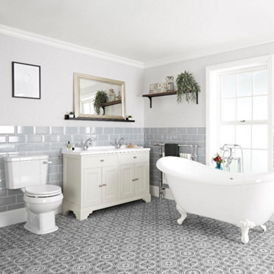 Homestylestore Antique White Bathroom Suite Double Ended Slipper Bath, 1210mm Vanity Unit Close Coupled Toilet - image 1