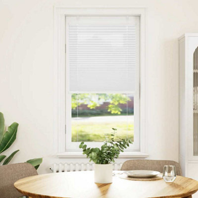Berkfield Modern Pleated Blind White 55X150 Cm Fabric Width 54.4 Cm Polyester - image 1