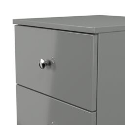 Yarmouth Ready Assembled Matt Grey No Effect 3 Drawer Bedside Chest (H)685mm (W)370mm (D)390mm - thumbnail 3