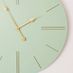 Melody Maison Large Green Wooden Grain & Gold Detailed Wall Clock - 70Cm X 70Cm - thumbnail 2