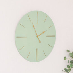 Melody Maison Large Green Wooden Grain & Gold Detailed Wall Clock - 70Cm X 70Cm - thumbnail 3