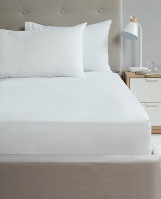 Rapport Home 56P Polycotton Super Soft Fitted Sheet