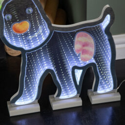 Samuel Alexander 40Cm Infinity Light Up Snowdog Christmas Decoration With White Leds On Wooden Base - thumbnail 5