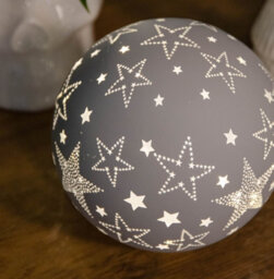 Samuel Alexander 15Cm Battery Operated Light Up Star Glass Ball In White With Warm White Leds - thumbnail 5