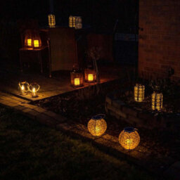 Valuelights Solar Black Outdoor Lantern - thumbnail 3