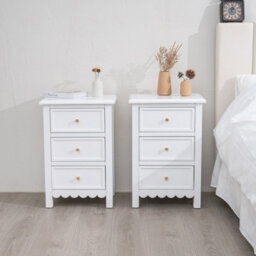 Melody Maison Pair Of Scalloped 3 Drawer Bedside Tables - Staunton White Range - thumbnail 2