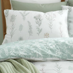 Bianca Bedding Wild Flowers 200 Thread Count Cotton Reversible Double Duvet Cover Set With Pillowcases Green - thumbnail 3