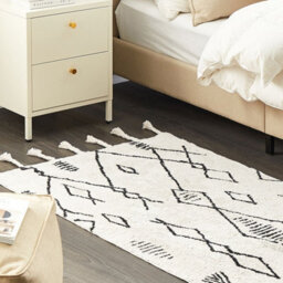 Beliani Heritage Off-White And Black Cotton Rug 80 X 150 Cm - Geometric Tassels - thumbnail 2