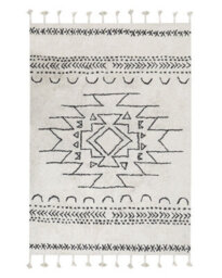 Beliani Off White Black Cotton Rug 140 X 200 Cm - Hand-Tufted Geometric Design With Tassels - thumbnail 1