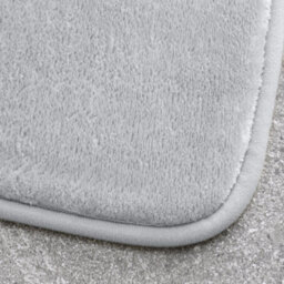 Catherine Lansfield Bathroom Anti-Bacterial Memory Foam Bath Mat And Pedestal Set Silver - thumbnail 2
