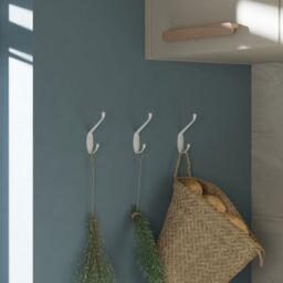 GoodHome White Zinc Alloy Wall-Mounted Hat & Coat Hook (H)27.5mm (D)45mm - thumbnail 3