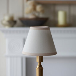 Luminosa Lighting Luminosa Trobridge Rechargeable Brushed Aged Brass Plate Table Lamp With Vintage White Fabric Ivy Shade 16Cm Integrated Led - thumbnail 4