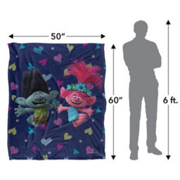 Trolls Pat A Cake Silky Soft Touch Blanket Multicoloured (One Size) - thumbnail 4