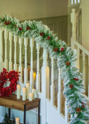 9Ft Artificial Snow Dusted Garland With Pinecones And Berries - thumbnail 2
