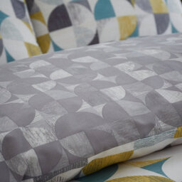Catherine Lansfield Bedding Retro Circles Duvet Cover Set With Pillowcases Green Ochre - thumbnail 4
