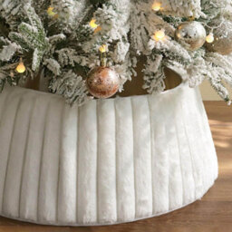 Amorly Christmas Tree Collar, Rustic White Luxury Plush Faux Fur Tree Ring With Striped Texture, Boho Style Xmas Tree Skirt - thumbnail 1