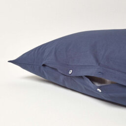 Homescapes Navy Blue Egyptian Cotton V Shaped Pillowcase 200 Tc - thumbnail 4