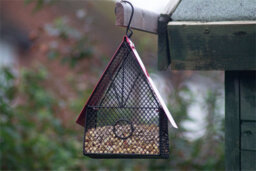 Netagon Black Metal Hanging Garden Outdoor Wild Bird House Style Seed Nut Bird Feeder - thumbnail 4