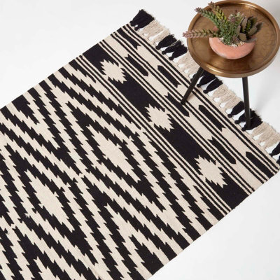 Homescapes Dinan Black & White Kilim Cotton Rug 90 X 150 Cm - image 1