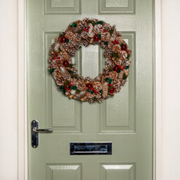 Samuel Alexander 50Cm Hanging Christmas Yulefest Wreath With Red Baubles & Snow Tipped Pine Cones - thumbnail 5