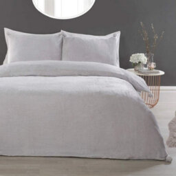 Smart Living Luxurious Pom Pom Fleece Duvet Cover With Pillowcases - thumbnail 1