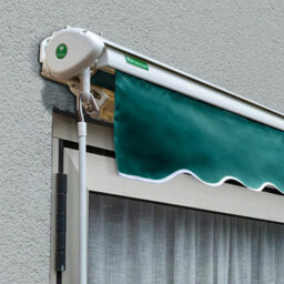 Primrose Awnings 2.0M X 1.5M Retractable Manual Half Cassette Green Awning Outdoor Patio Canopy - thumbnail 2