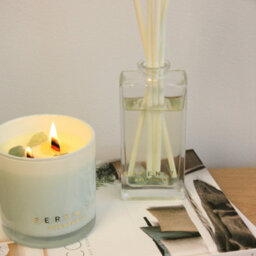 Abundance Aventurine Crystal 300G Candle - thumbnail 3