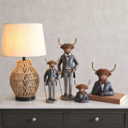 Straits Highland Cow In A Suit Farm Animal Bust Ornament 14Cm - thumbnail 3