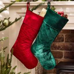Dibor Set Of 2 Traditional Harrington Quilted Red & Green Velvet Xmas Gift Decoration Christmas Stocking For Kids