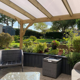 Rutland County Garden Furniture Wall Mounted Polycarbonate Roof Gazebo - Light Green - 2.5M Depth X 4.34M Width - 2 Posts / White Glazing Bars / Opal Sheets - thumbnail 5