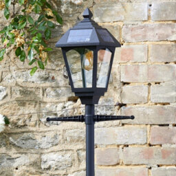 Smart Garden Smart Solar Victoriana 365 Solar Lamp Post - thumbnail 2
