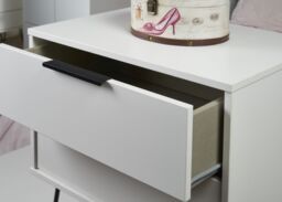 Ready Assembled Matt White No Effect 4 Drawer Wide Chest (H)570mm (W)1145mm (D)395mm - thumbnail 2