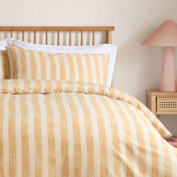 furn. Furn Dual Tone Striped Reversible Duvet Cover Set, Yellow, 200 X 200 Cm - thumbnail 3