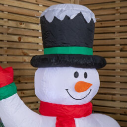 Samuel Alexander 1.5M Light Up Christmas Inflatable Snowman Family With 12 White Leds - thumbnail 5