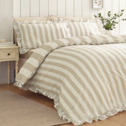 Catherine Lansfield Seersucker Frill Stripe King Duvet Cover Set With Pillowcases Natural - thumbnail 2