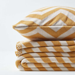 Homescapes Mustard Chevron Cotton Knitted Throw, 150 X 200 Cm - thumbnail 6