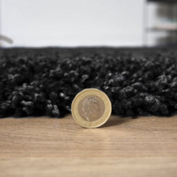 "Bravich Black Thick Shaggy Rug - California - 200X290Cm (6'8""x9'7"")" - thumbnail 4