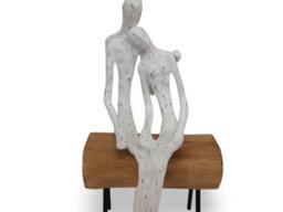 Polyresin, Mango Wood And Iron Couple On Log Sculpture - Handcrafted Romantic Figurine - Natural And White Finish - 16.5X31.5X13Cm - thumbnail 5