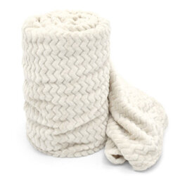 Velosso Cosy Touch Chevron Pattern Faux Mink Throw Blanket - Luxurious Feel, High-Quality Weave For Sofa, Bed - 150Cm X 200Cm - Cream