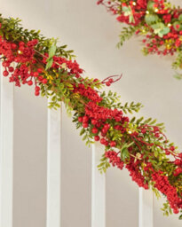 Werchristmas Green And Red Pre-Lit Berry Garland 9 Ft - thumbnail 2