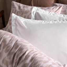 Ohs  2 X Plain Dyed Oxford Pillowcases Soft Microfibre Pillow Cover Set - White - thumbnail 2