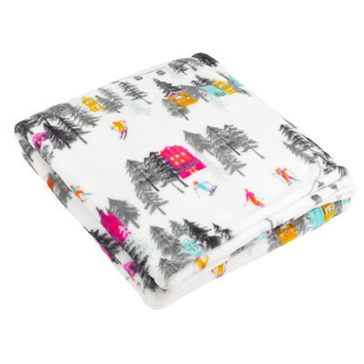 furn. Furn Aspen Christmas Fleece Throw, White, 130 X 150Cm - image 1